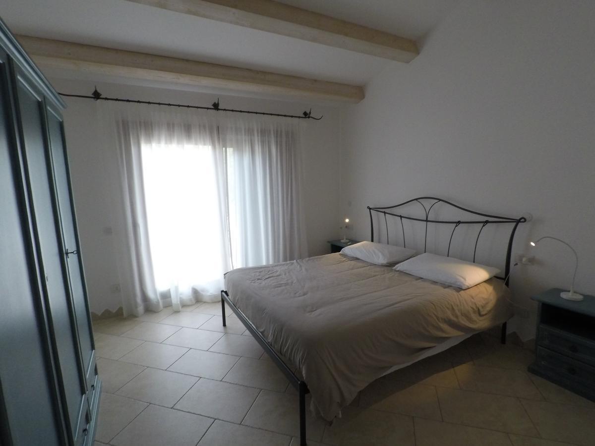 La Corte Degli Ulivi Appartamenti Cala Liberotto Εξωτερικό φωτογραφία