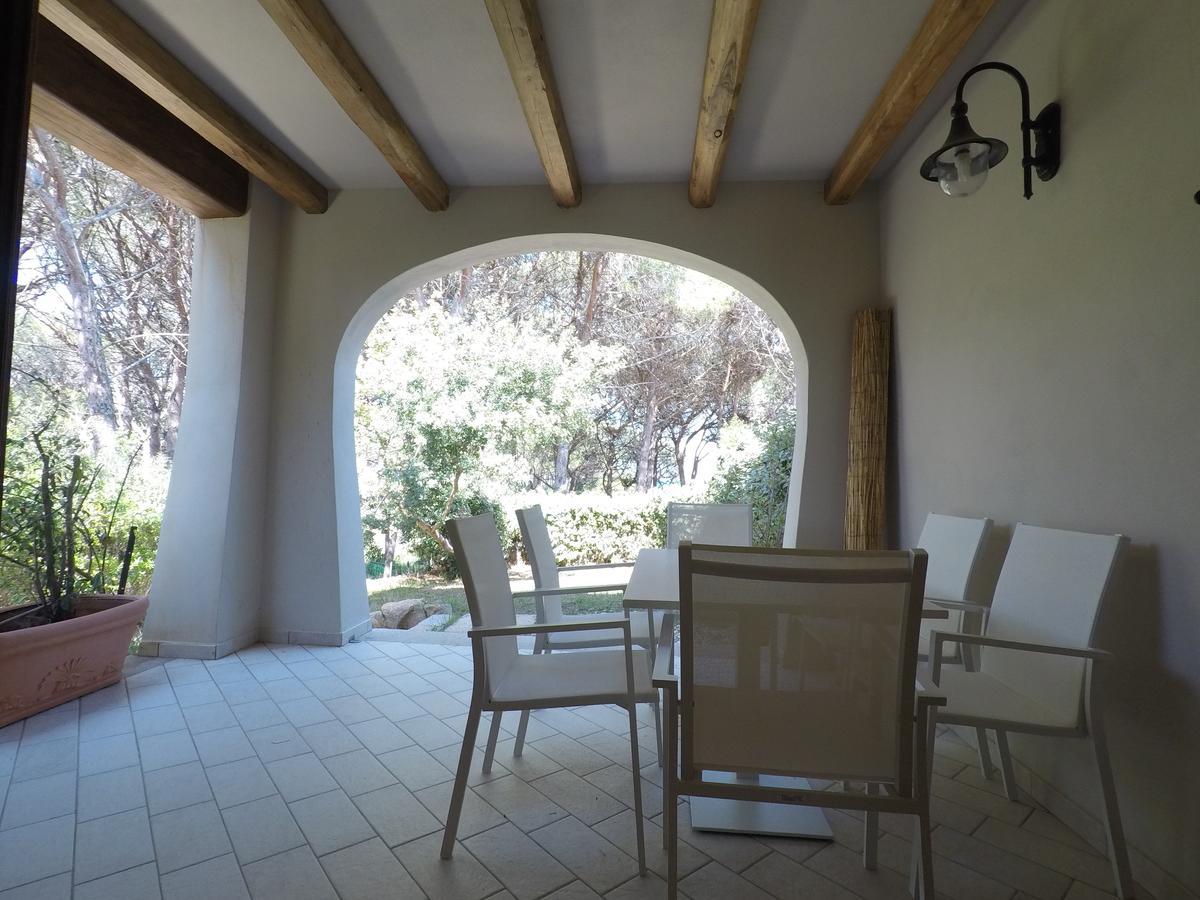 La Corte Degli Ulivi Appartamenti Cala Liberotto Εξωτερικό φωτογραφία